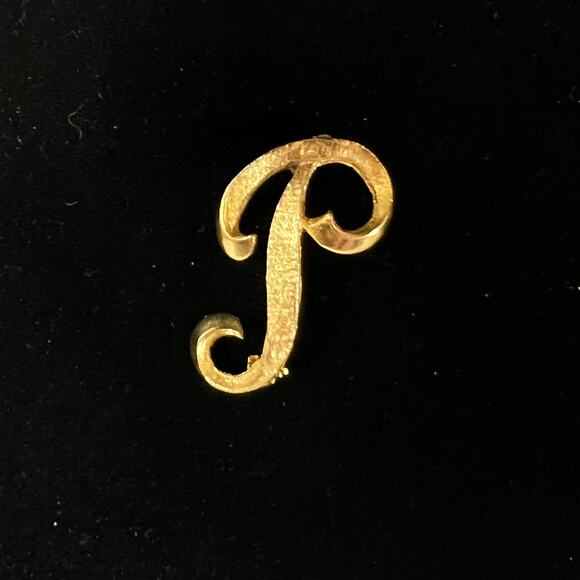 Brooch P J or T Monogram Letter, Gold Tone Vintage Pin - Picture 7 of 7